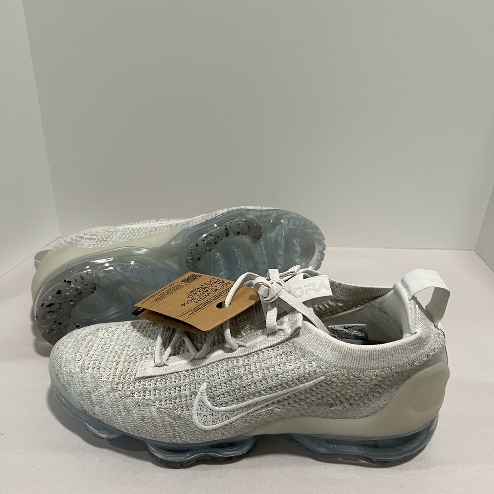 - Women’s Nike Air Vapormax 2021 FK multi sizes